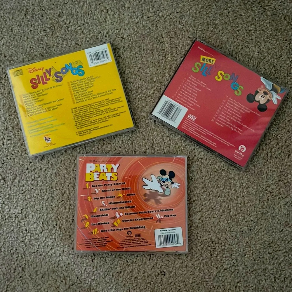 Walt Disney Records Lot of 3 Kids Music CDs Silly Songs & More PARTY BEATS VGC! - Picture 2 of 3
